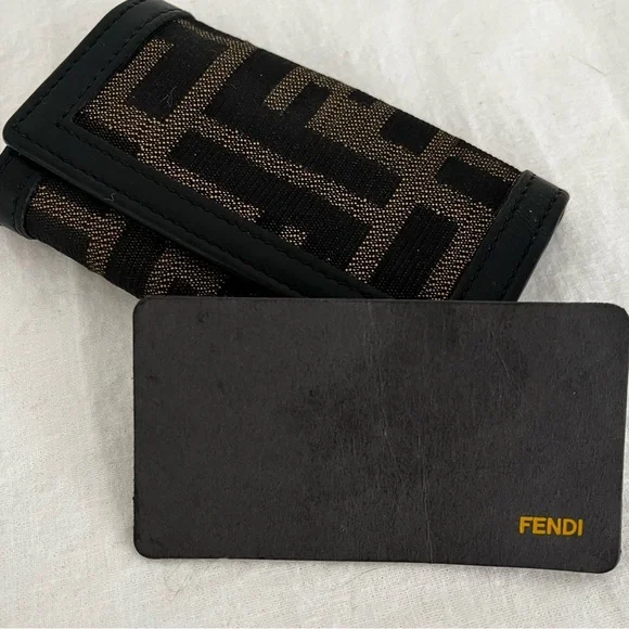FENDI Zucca Canvas 4-Hook Key Holder Tobacco & Black COA Card Authentic Vintage